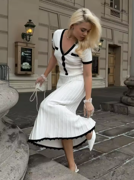 Italia Couture Contrast Piping Knitted Two Piece Skirt and Cropped Cardigan Top - İtalia Couture