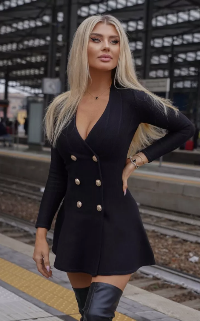 Italia Couture Long Sleeve Knit A Line Bandage Bodycon Black Mini Dress With Gold Buttons - İtalia Couture 